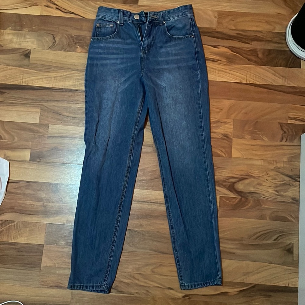 👖PrettyLittleThing Mom Jeans👖